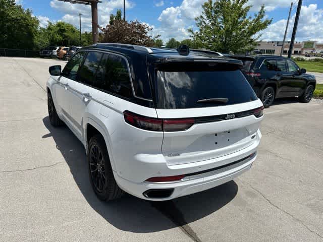 2023 Jeep Grand Cherokee Summit