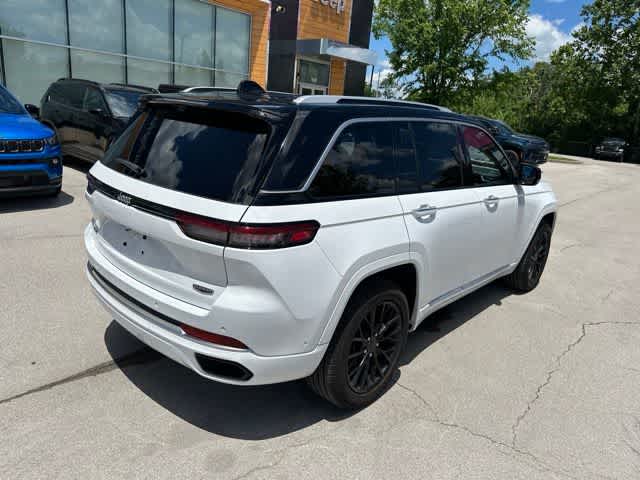 2023 Jeep Grand Cherokee Summit