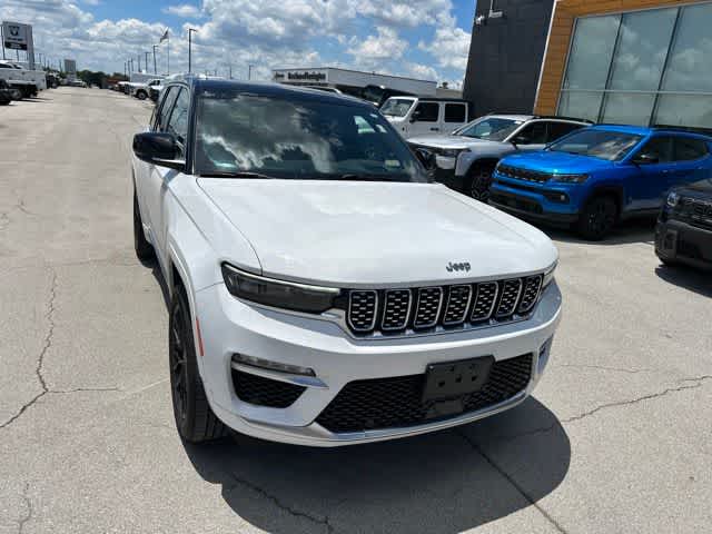 2023 Jeep Grand Cherokee Summit