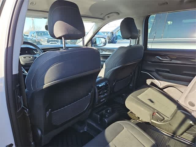 2022 Jeep Grand Cherokee L Laredo