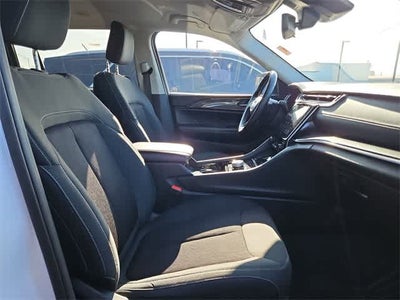 2022 Jeep Grand Cherokee L Laredo