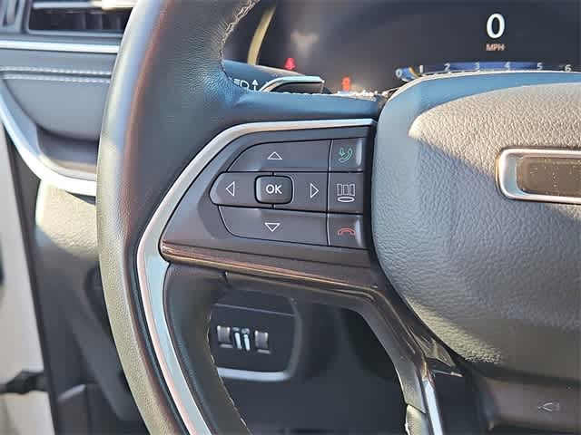 2022 Jeep Grand Cherokee L Laredo