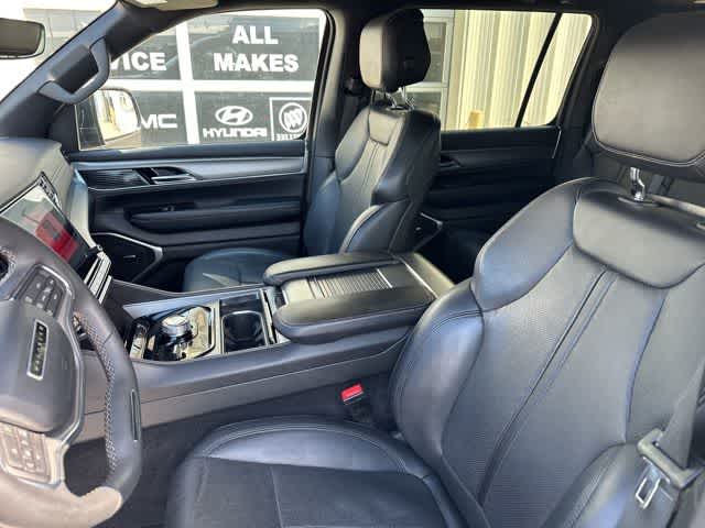 2023 Jeep Wagoneer Series II Carbide