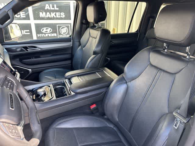 2023 Jeep Wagoneer Series II Carbide