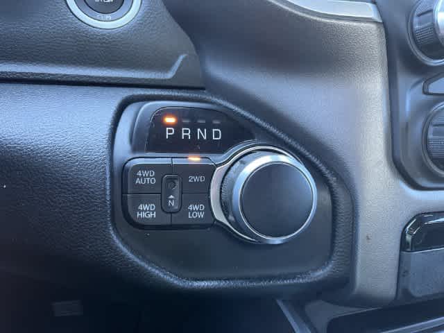 2020 RAM 1500 Big Horn Crew Cab 4x4 5'7' Box