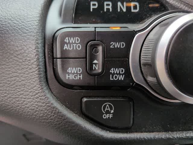 2022 RAM 1500 Big Horn Crew Cab 4x4 5'7' Box