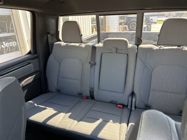 2022 RAM 1500 Big Horn Crew Cab 4x4 5'7' Box