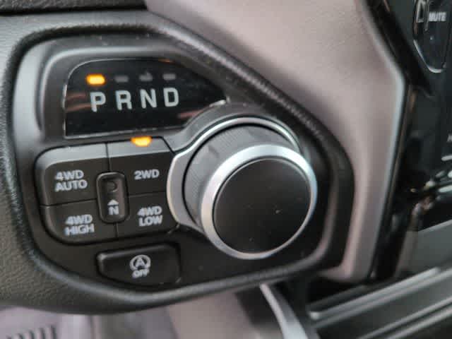 2023 RAM 1500 Big Horn Crew Cab 4x4 5'7' Box