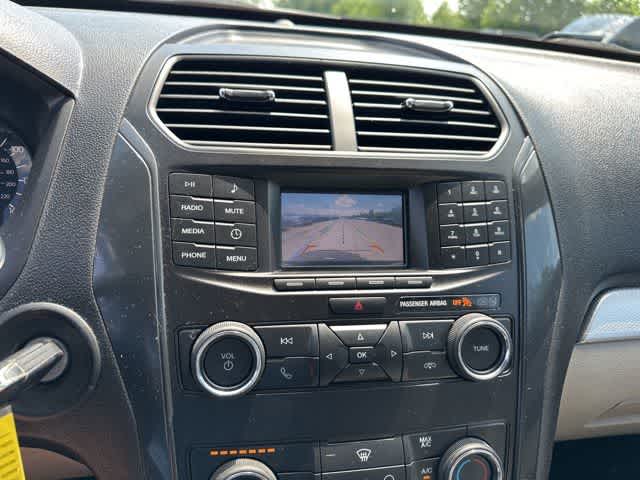 2018 Ford Explorer Base