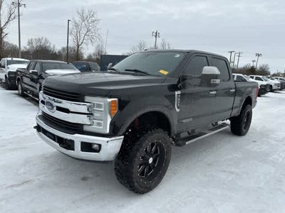 2017 Ford Super Duty F-350 SRW Lariat