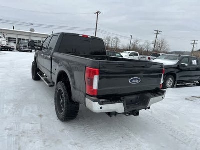 2017 Ford Super Duty F-350 SRW Lariat