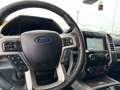 2017 Ford Super Duty F-350 SRW Lariat