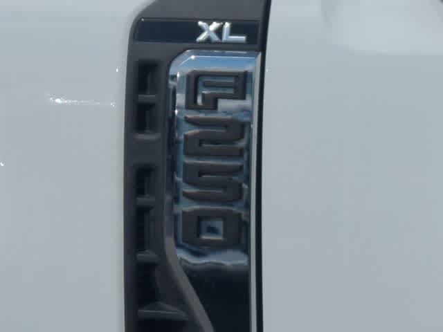 2024 Ford Super Duty F-250 Pickup XL