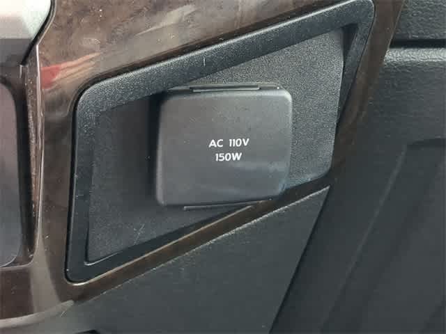 2016 Ford Super Duty F-350 SRW Pickup Platinum