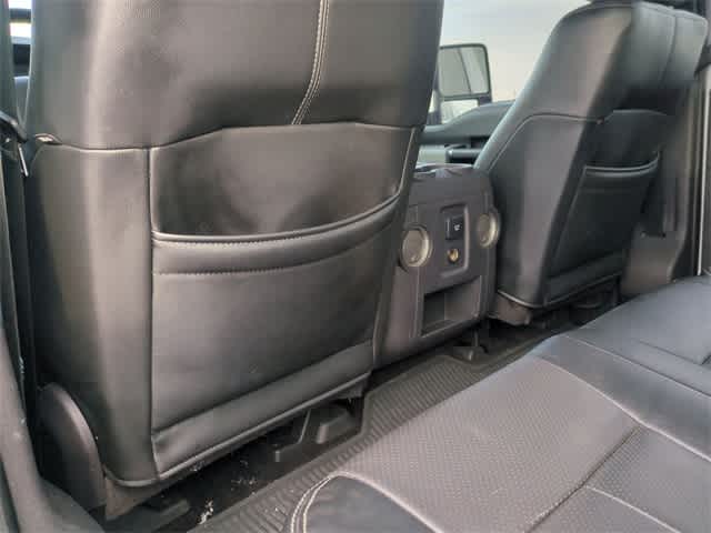 2015 Ford Super Duty F-350 DRW Lariat