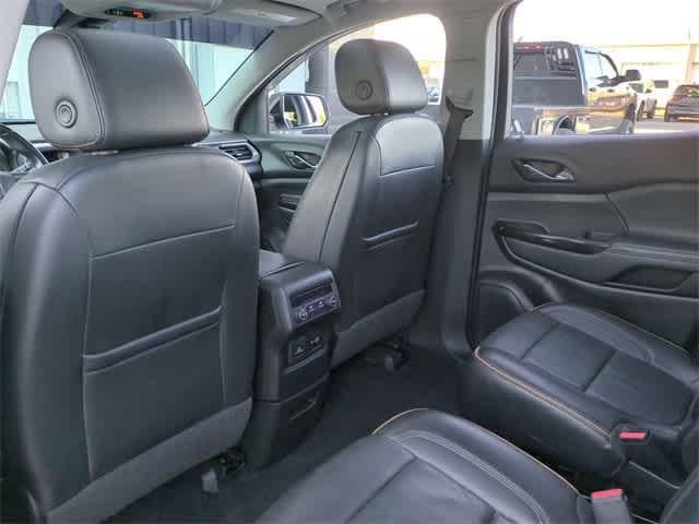 2021 GMC Acadia AT4