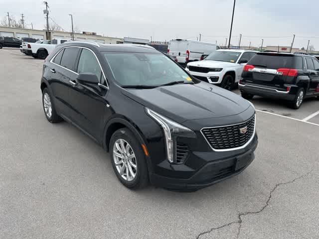 2022 Cadillac XT4 AWD Luxury