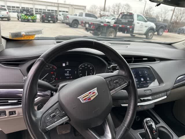 2022 Cadillac XT4 AWD Luxury