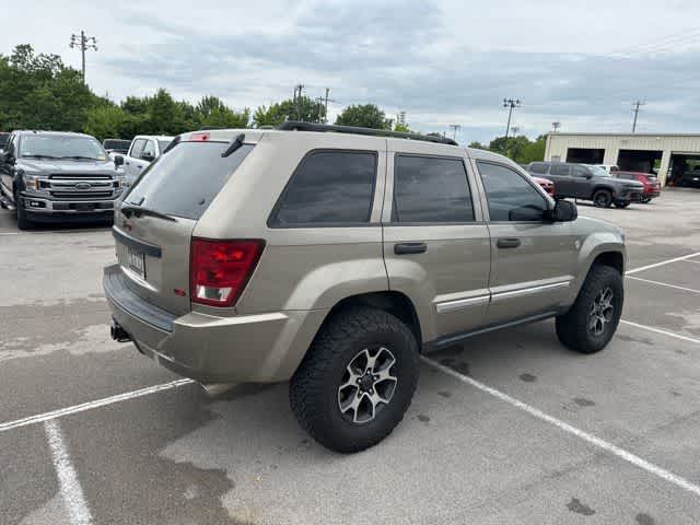 2005 Jeep Grand Cherokee Laredo