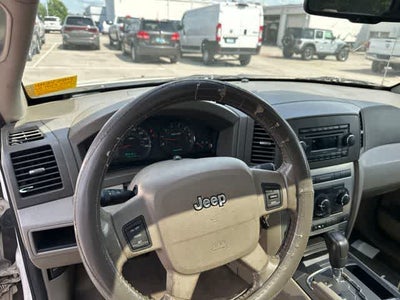 2006 Jeep Grand Cherokee Laredo
