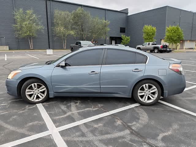 2010 Nissan Altima 3.5 SR