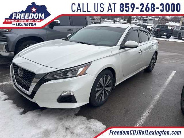 2022 Nissan Altima 2.5 SV