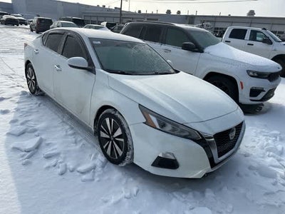 2022 Nissan Altima 2.5 SV
