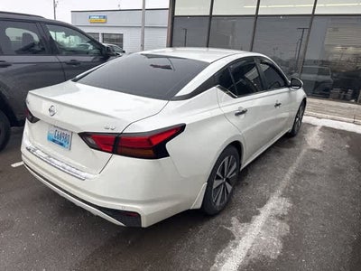 2022 Nissan Altima 2.5 SV