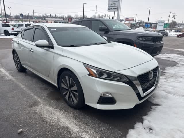 2022 Nissan Altima 2.5 SV