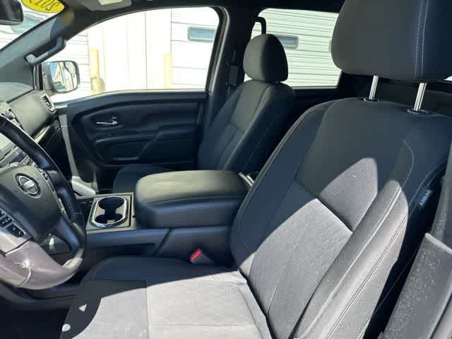 2019 Nissan Titan SV