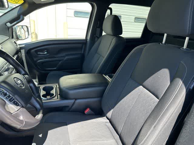 2019 Nissan Titan SV