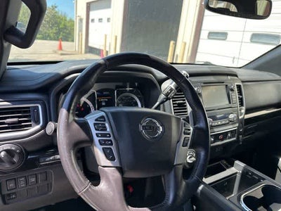2019 Nissan Titan SV