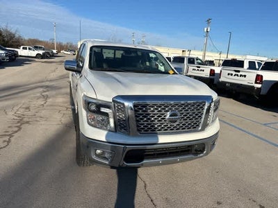 2017 Nissan Titan SL