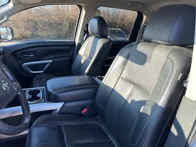 2017 Nissan Titan SL