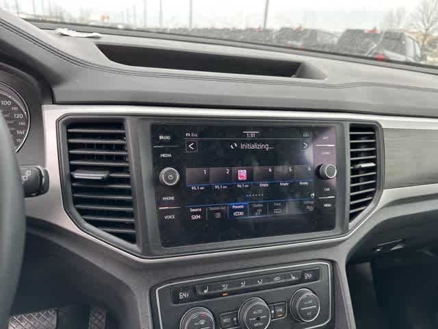 2021 Volkswagen Atlas 3.6L V6 SE w/Technology