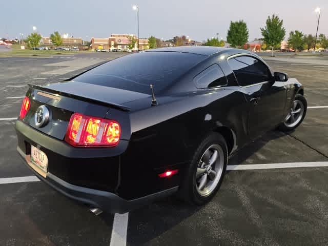 2011 Ford Mustang V6