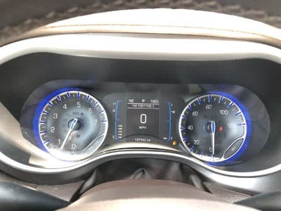 2017 Chrysler Pacifica Touring-L