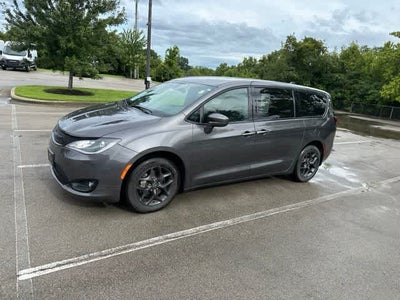2020 Chrysler Pacifica Touring