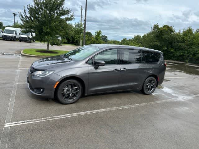 2020 Chrysler Pacifica Touring