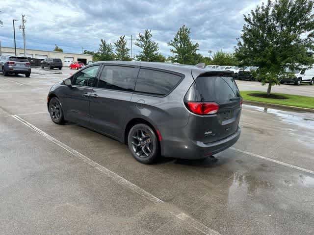 2020 Chrysler Pacifica Touring