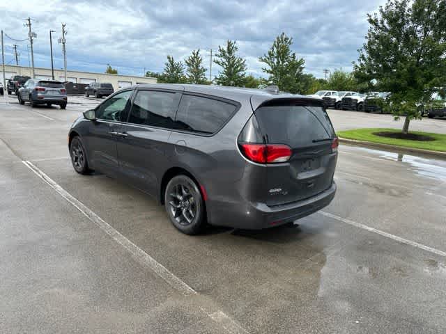 2020 Chrysler Pacifica Touring