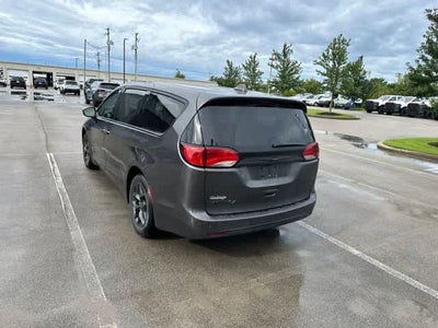2020 Chrysler Pacifica Touring