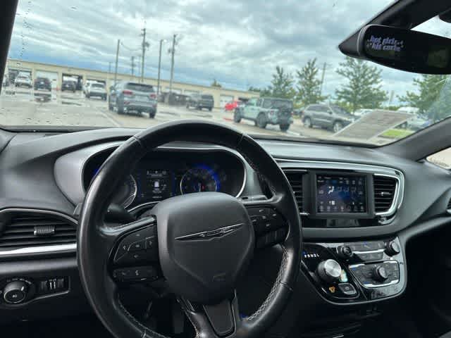 2020 Chrysler Pacifica Touring