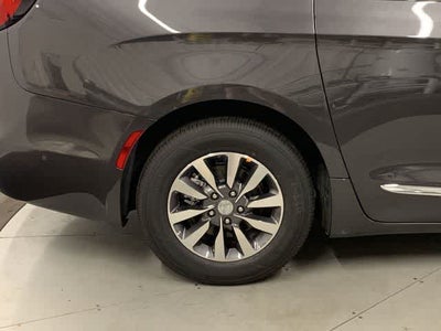 2020 Chrysler Pacifica Hybrid Limited