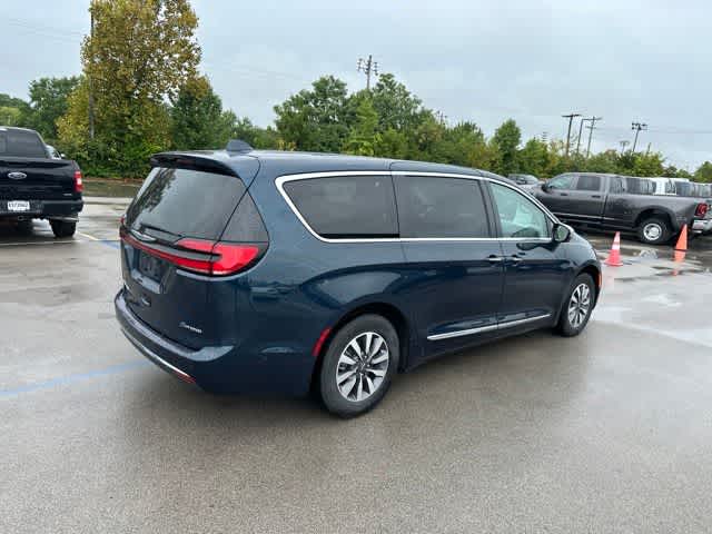 2022 Chrysler Pacifica Hybrid Limited