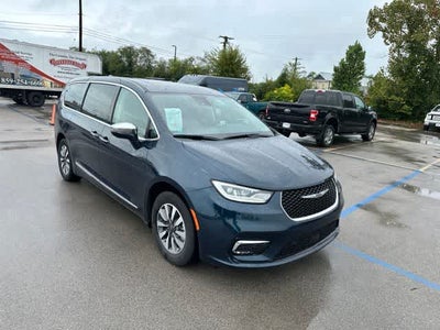 2022 Chrysler Pacifica Hybrid Limited