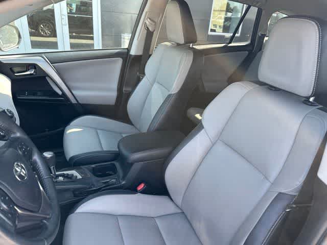2017 Toyota RAV4 Limited