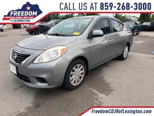 2013 Nissan Versa SV