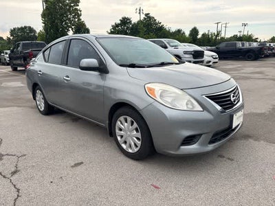 2013 Nissan Versa SV