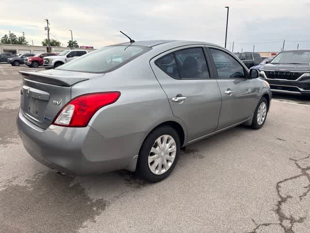 2013 Nissan Versa SV